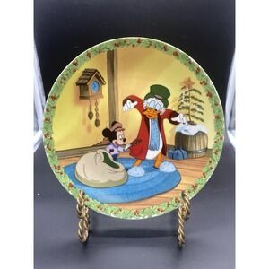 A Christmas Suprise Mickey's Christmas Carol Plate